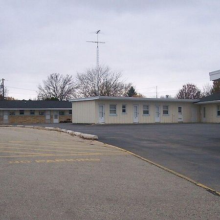 Grand View Motel Beaver Dam Bagian luar foto