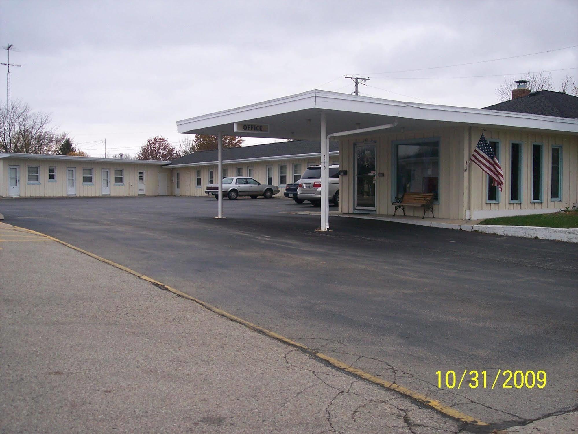 Grand View Motel Beaver Dam Bagian luar foto