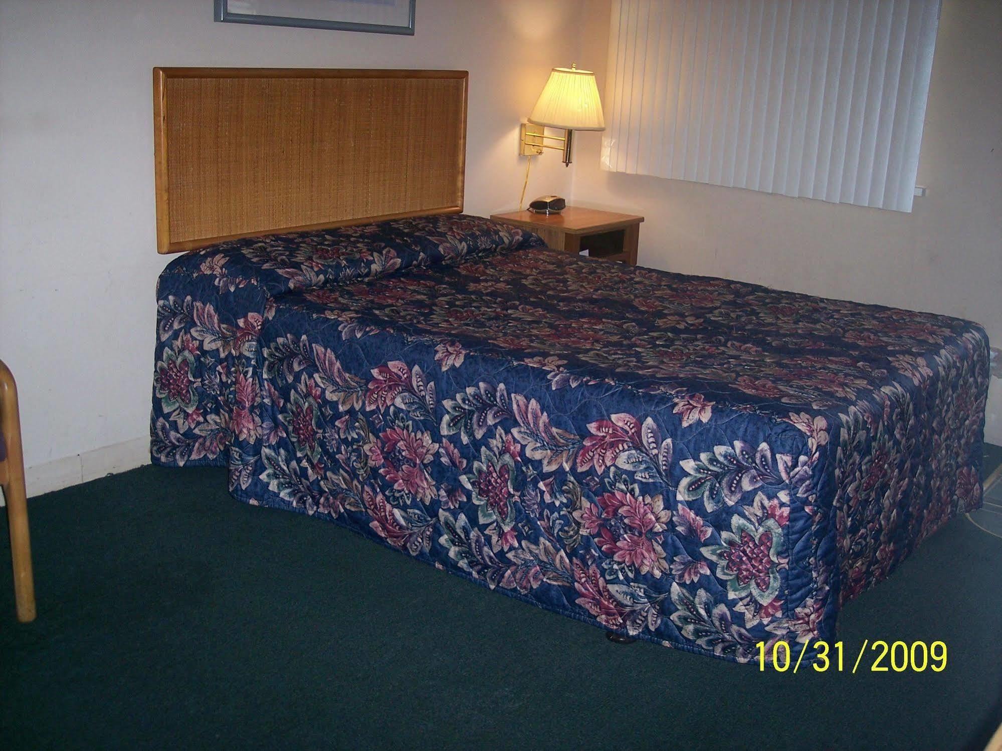 Grand View Motel Beaver Dam Bagian luar foto
