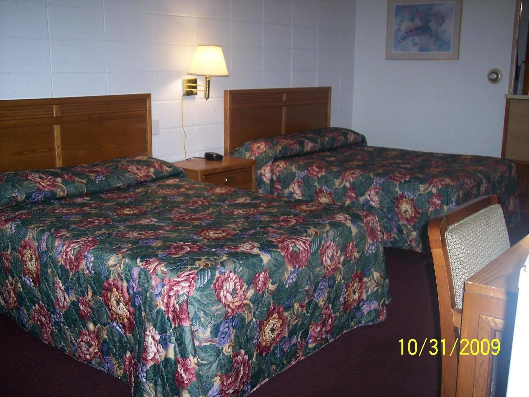 Grand View Motel Beaver Dam Bagian luar foto